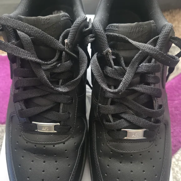 Nike Air Force 1s Black Men's Sneakers - Picture 9 of 11